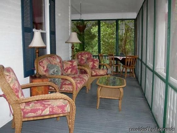 The Perennial Inn Rumford Interior photo